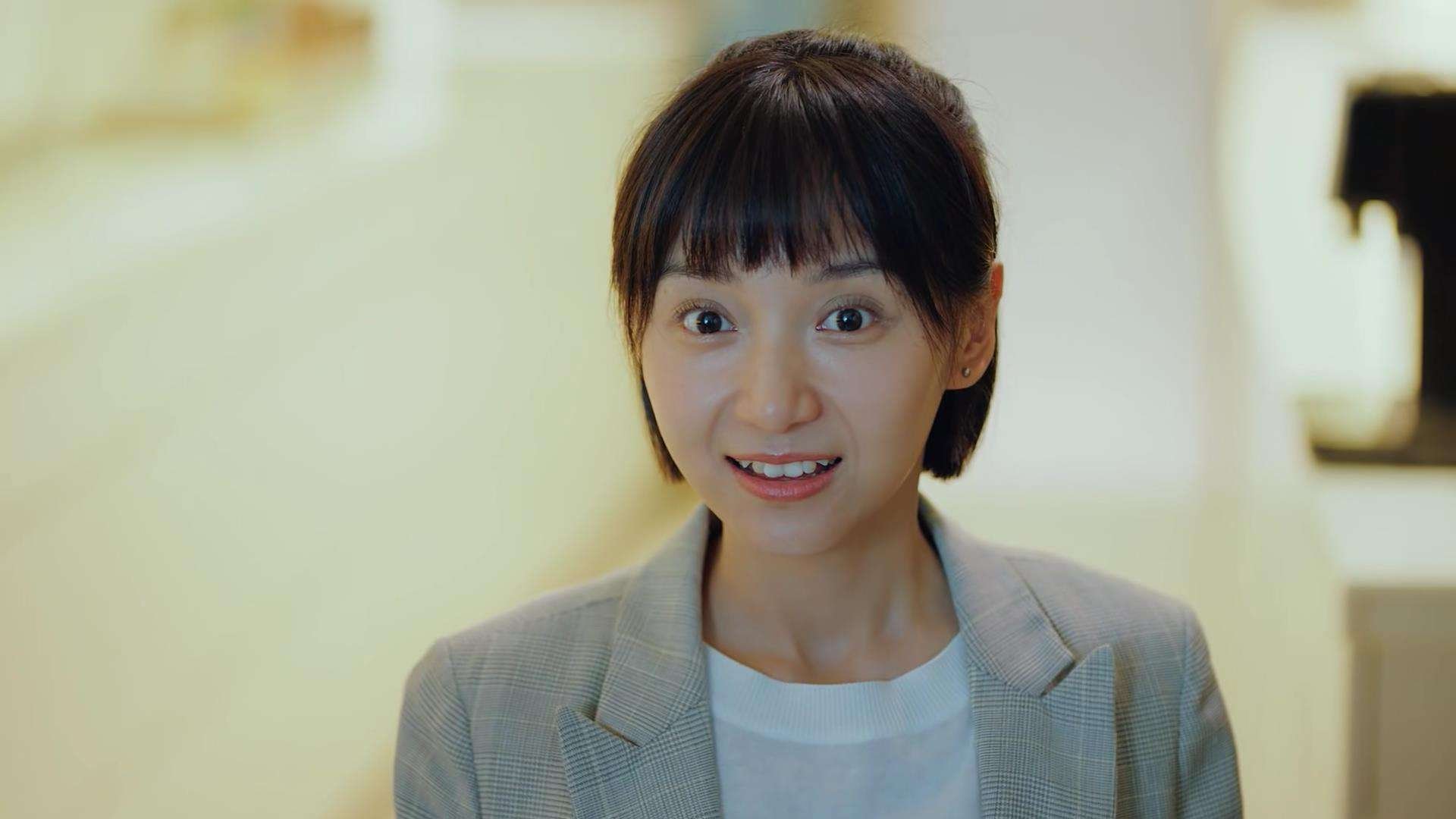 “2025世界运动会:高新体育中心篮球赛惊险对抗,燃爆全场”