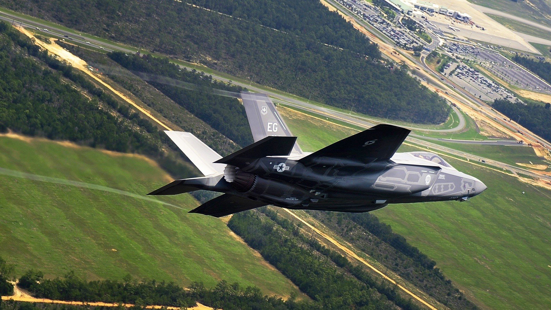 爱游戏-国际足球明星共同推动足球公益，助力青少年成长，国际足球明星名字