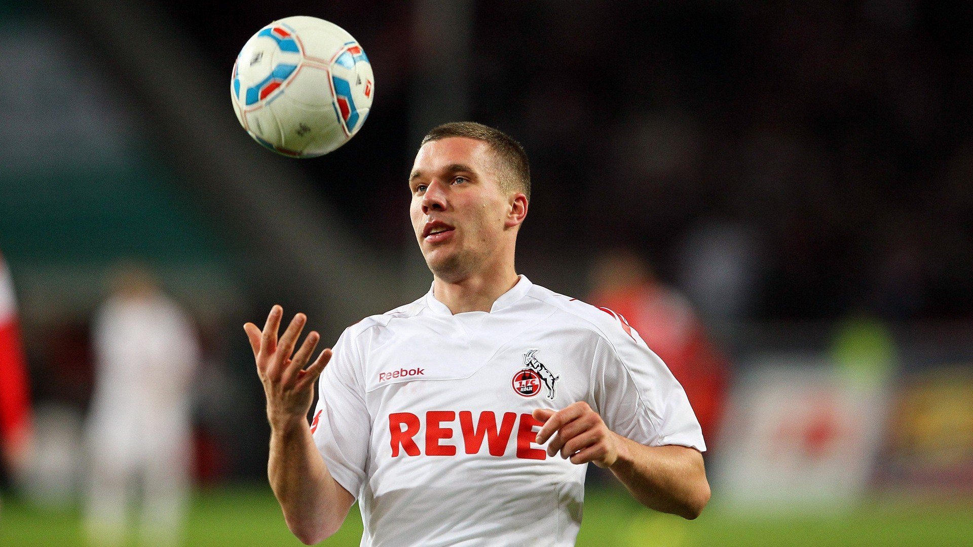 爱游戏app-赛季最震撼的进球盘点:开启“哇”瞬间达人,赛季最佳进球